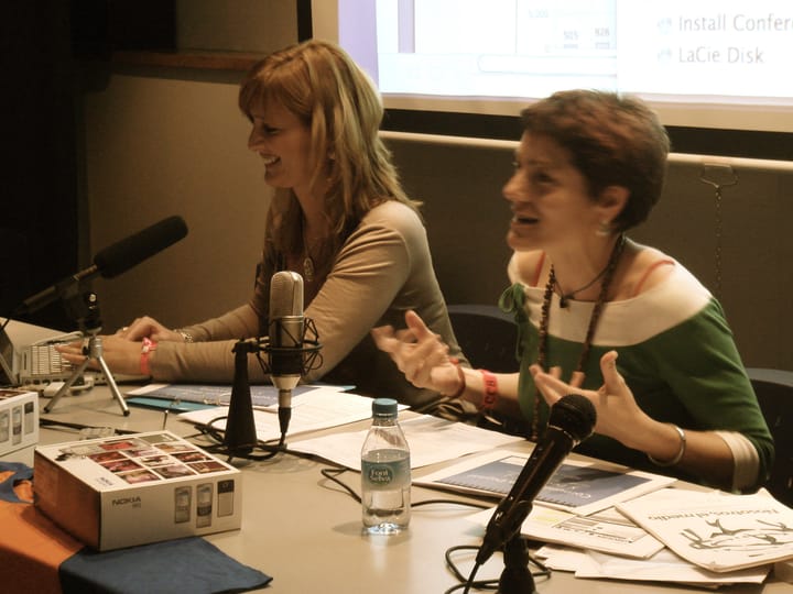 Sonia Blanco y Karma Peiró en plena charla